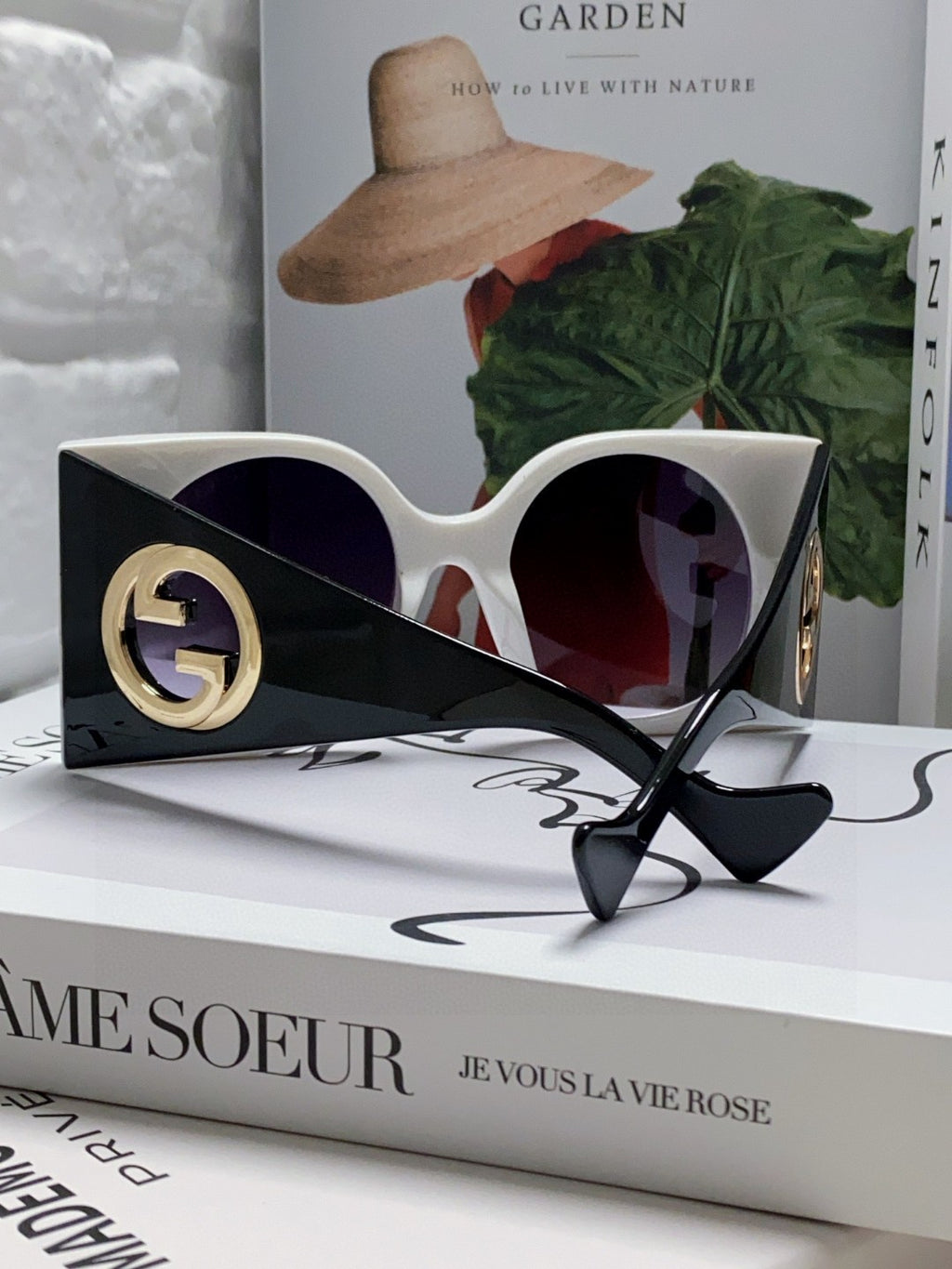 Gucci Oversized Silver Lens Sunglasses for Men & Women - 464856 - detail image 2