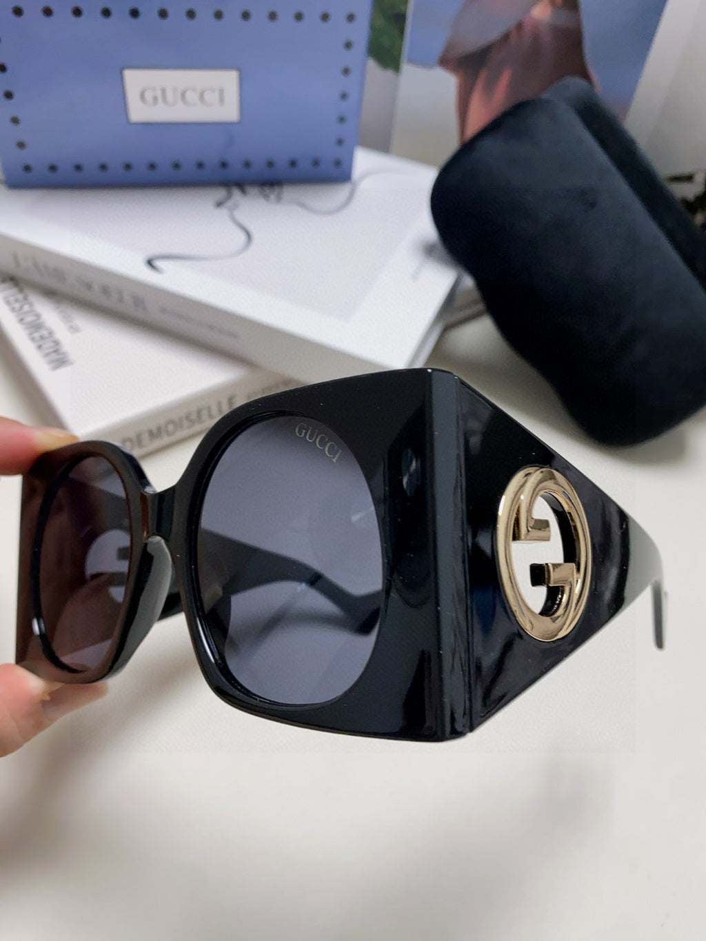 Gucci Oversized Red Lens Sunglasses for Men & Women - 464857 - detail image 5