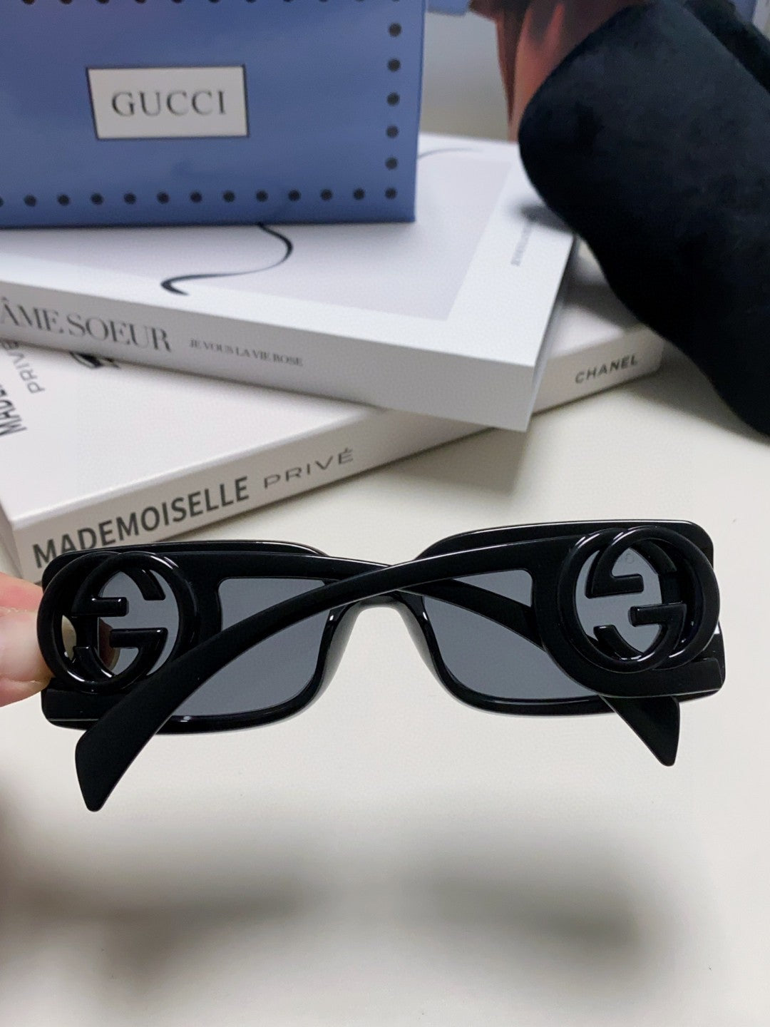 Gucci Rectangular Brown Lens Sunglasses for Men & Women - detail image 6