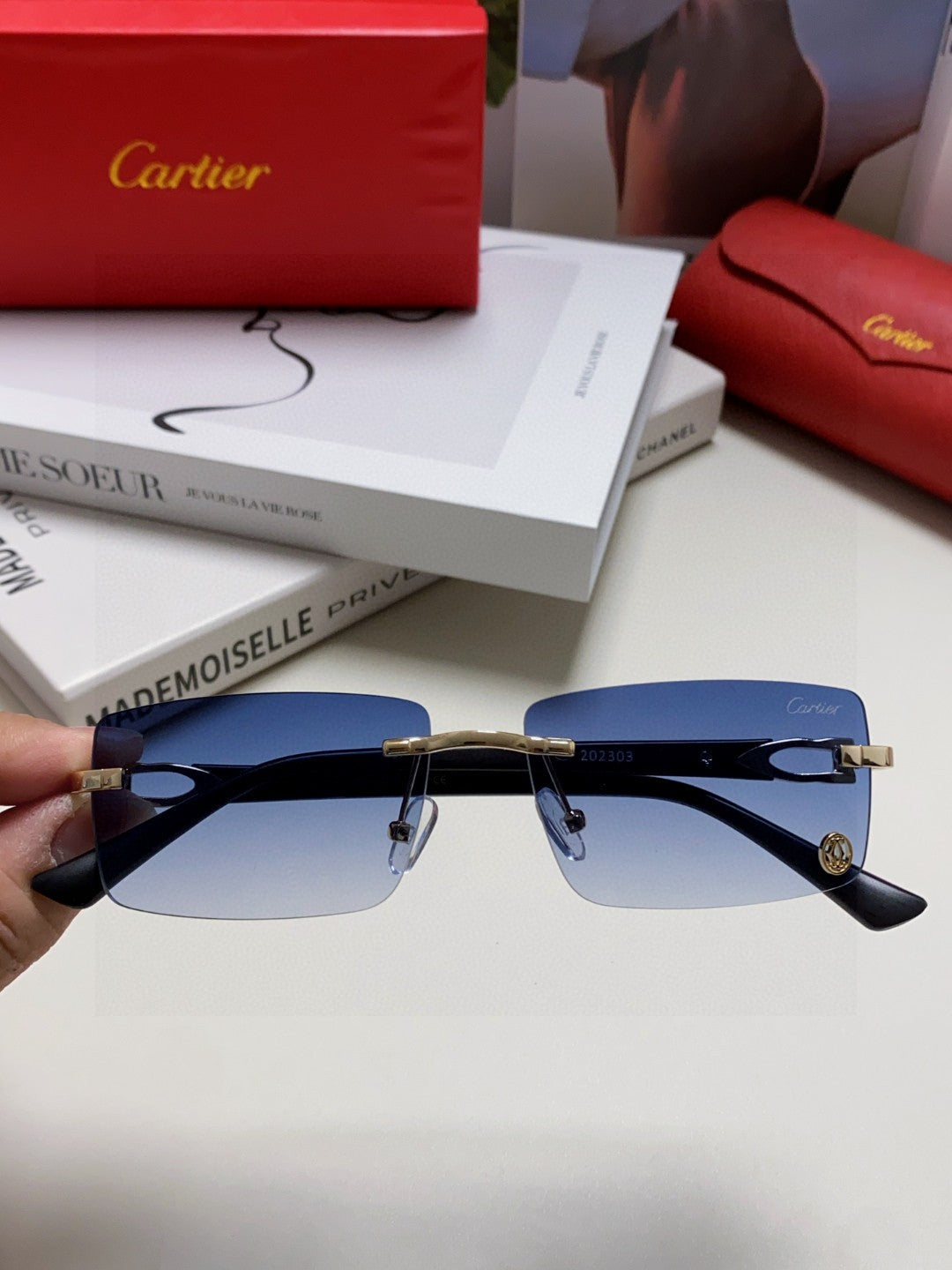 Cartier Blue-Light Rimless Blue Lens Sunglasses for Men & Women - 432354 - detail image 3