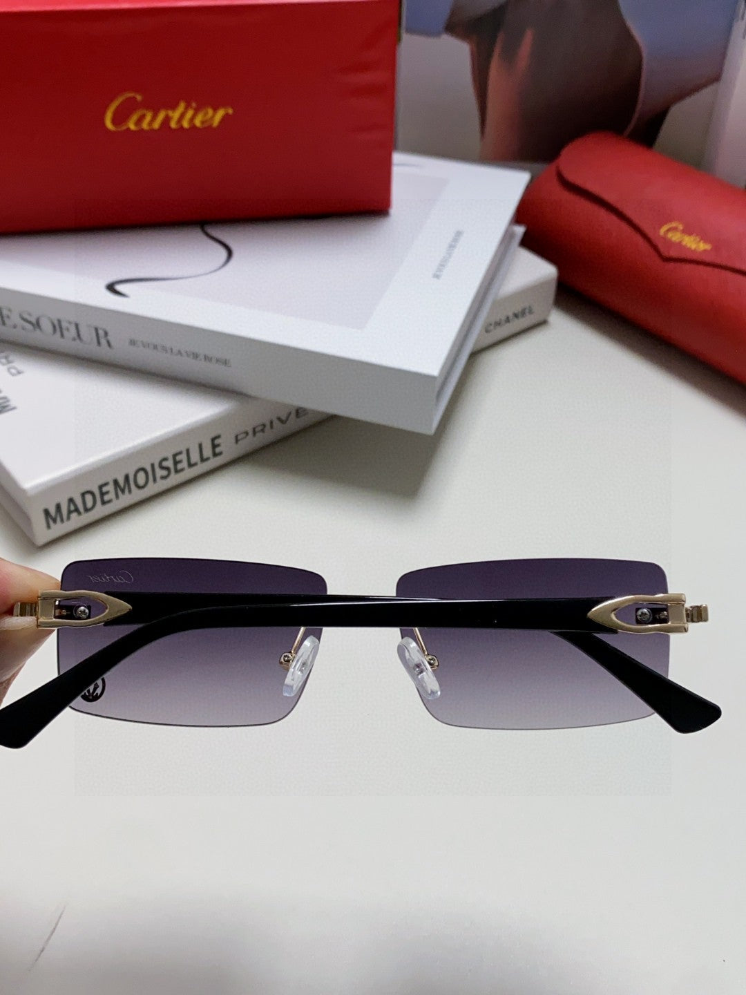 Cartier Blue-Light Rimless Gray Lens Sunglasses for Men & Women - detail image 4