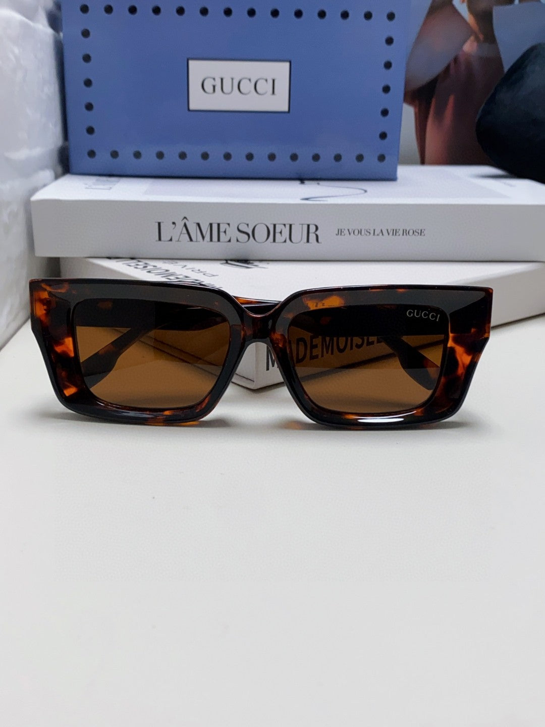Gucci GG1529S Fashion Silver Lens Sunglasses for Men & Women - detail image 5