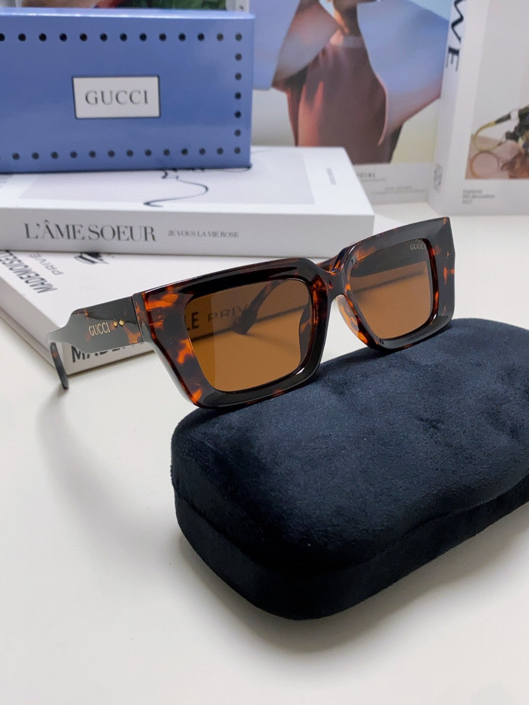 Gucci GG1529S Fashion Silver Lens Sunglasses for Men & Women - detail image 6