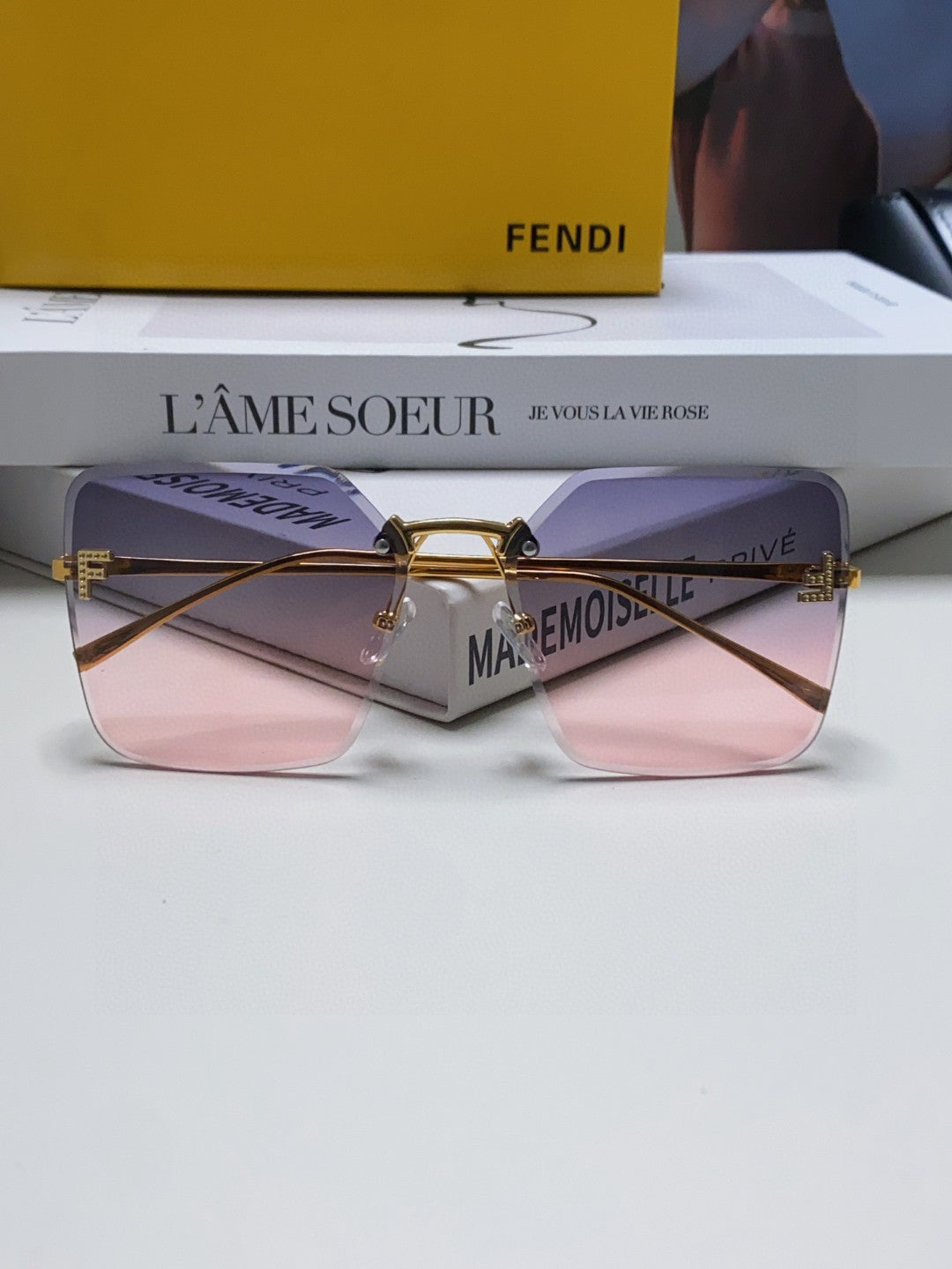 Fendi FE4082US Lightweight Metal Rimless Gray Lens Sunglasses for Men - 372454 - detail image 6