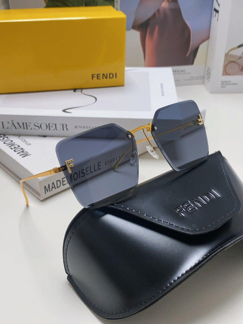 Fendi FE4082US Lightweight Metal Rimless Gray Lens Sunglasses for Men & Women - detail image 9