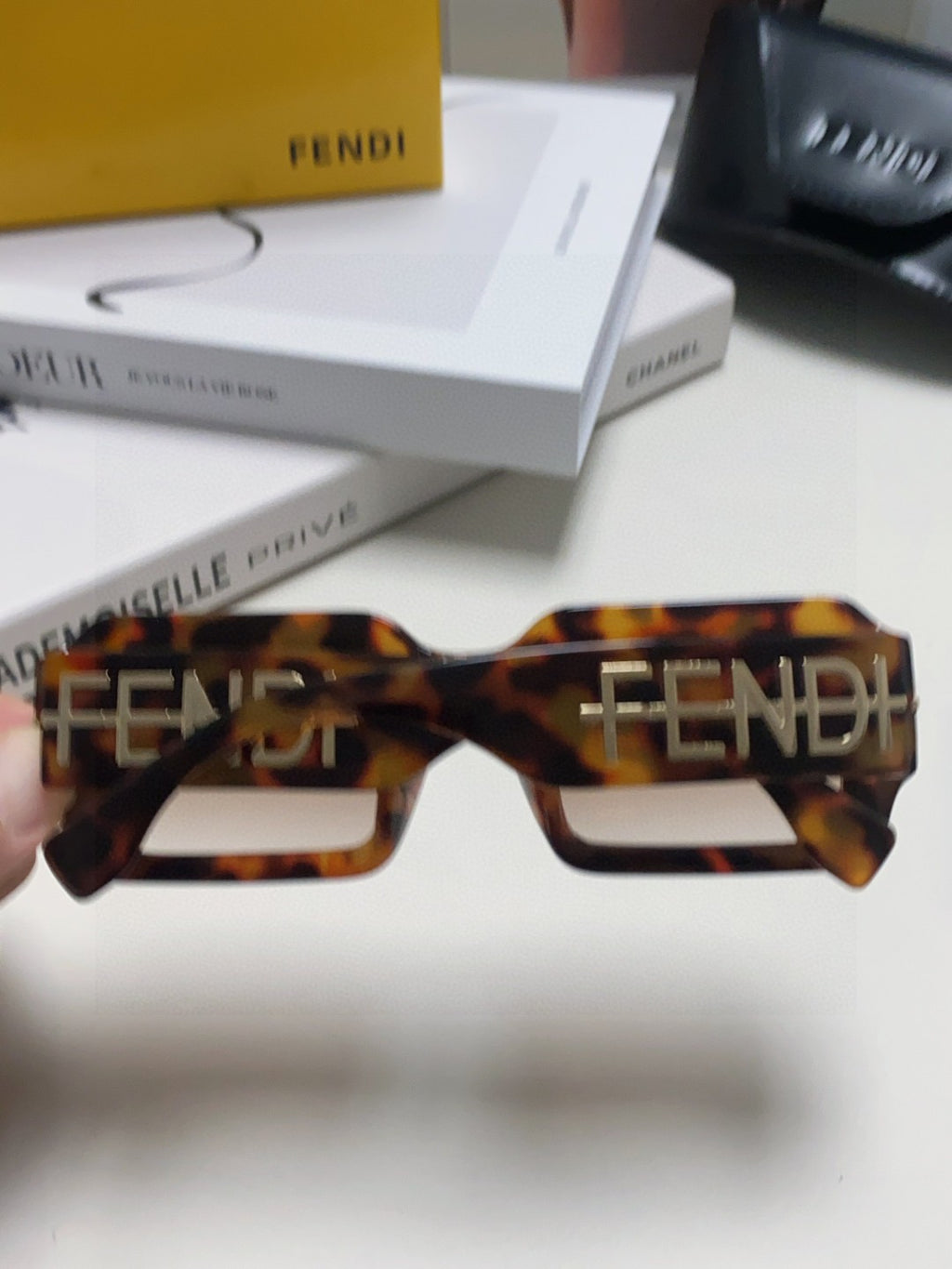 Fendi Square Gold Lens Sunglasses for Men & Women - detail image 4