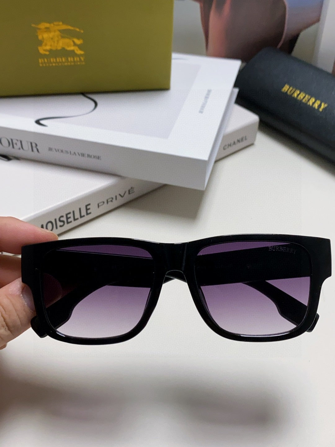 Burberry Fashion Gray Lens Sunglasses for Men & Women - 372330 - detail image 3