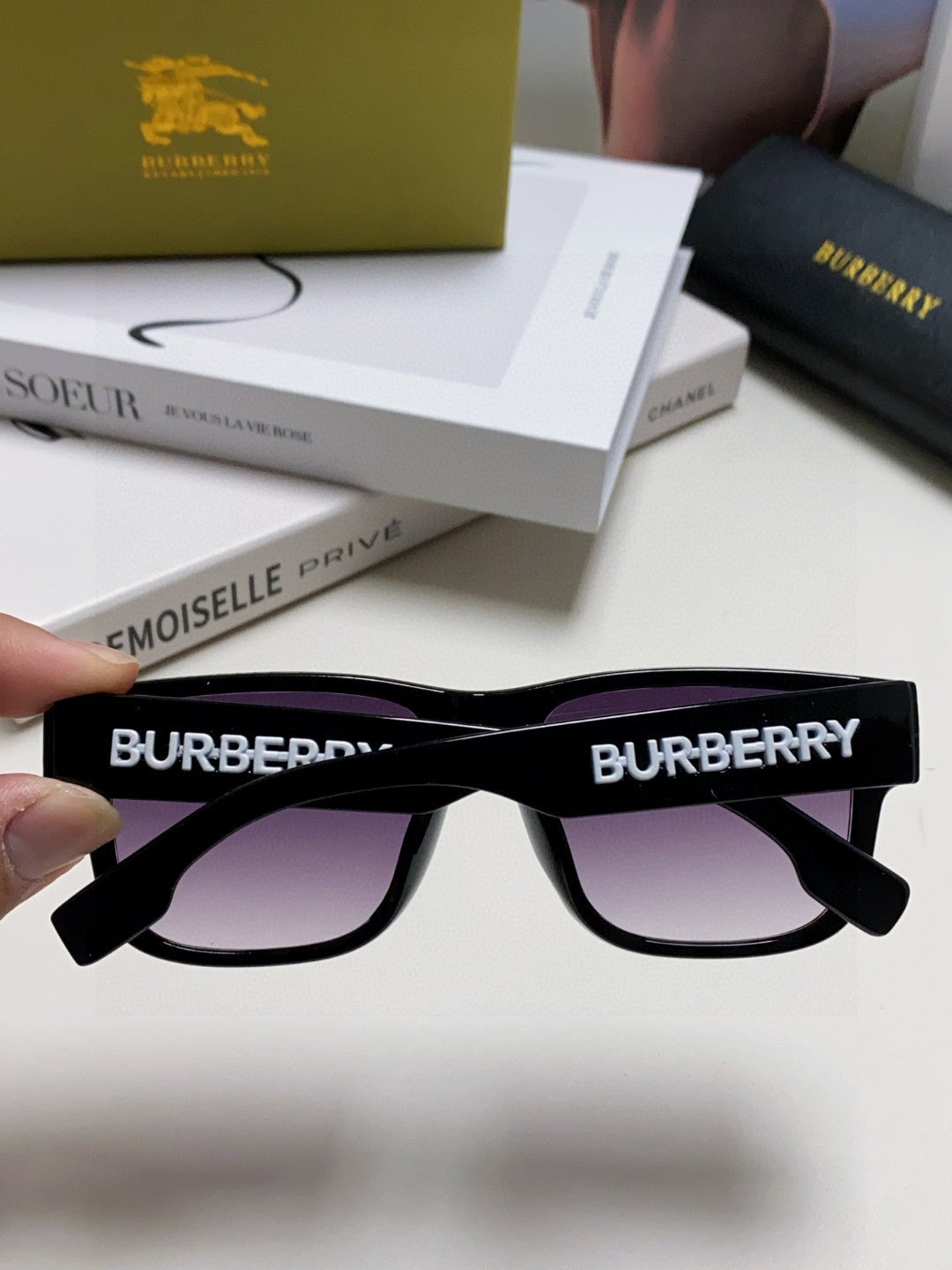Burberry Fashion Gray Lens Sunglasses for Men & Women - 372330 - detail image 4