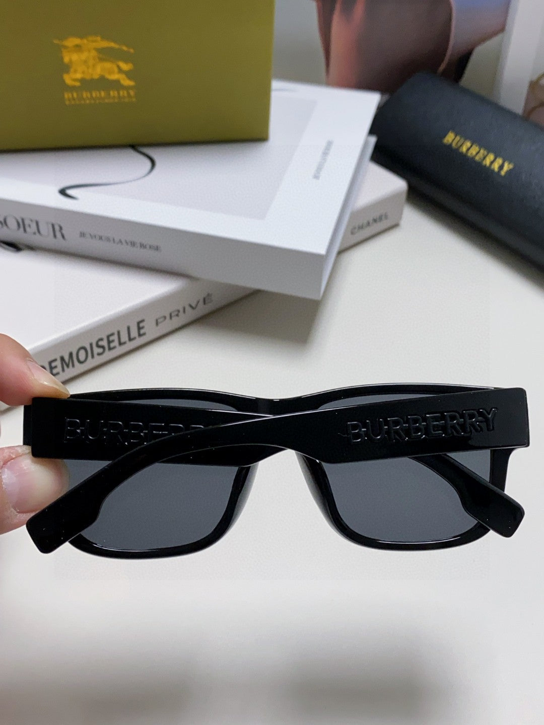 Burberry Fashion Blue Lens Sunglasses for Men & Women - 372331 - detail image 4