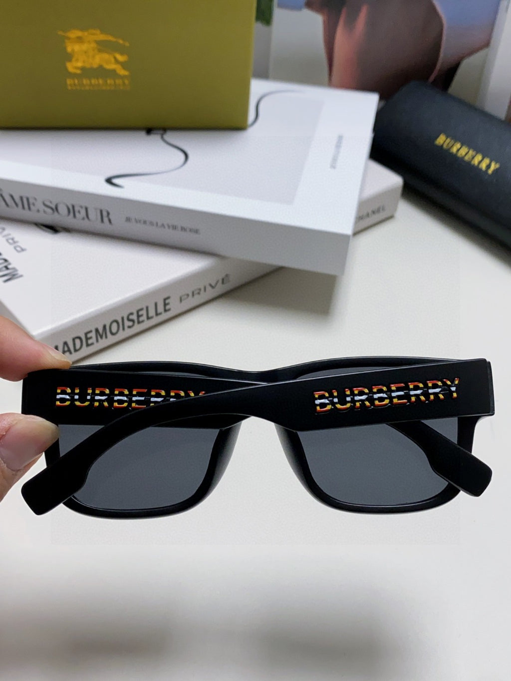 Burberry Fashion Black Lens Sunglasses for Men & Women - 372332 - detail image 6