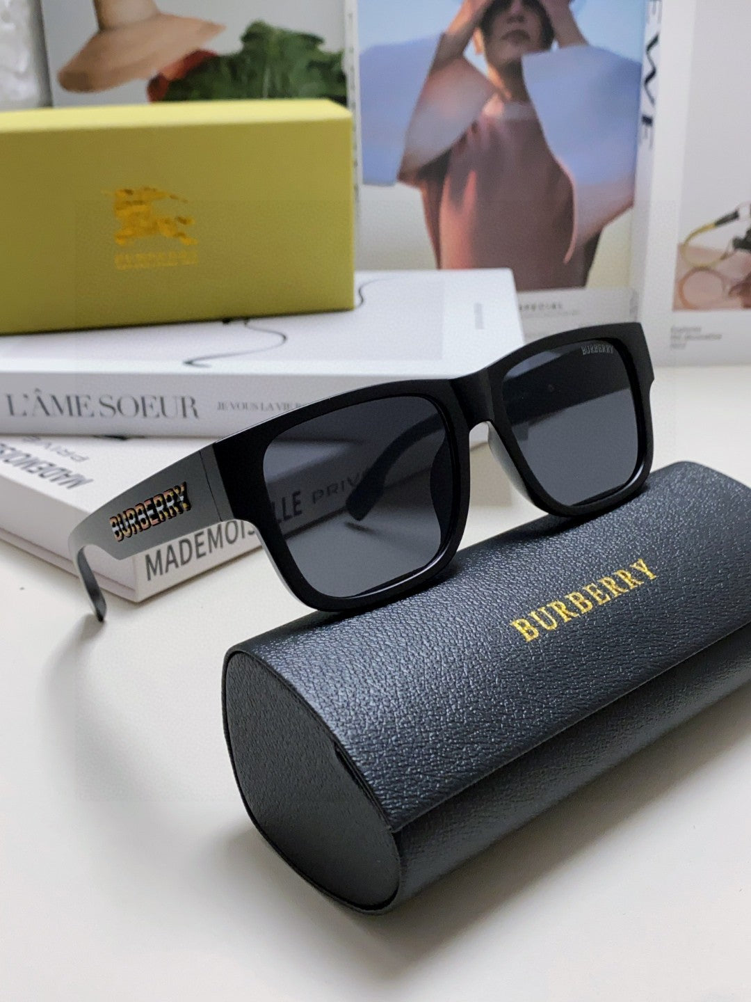 Burberry Fashion Black Lens Sunglasses for Men & Women - 372332 - detail image 9