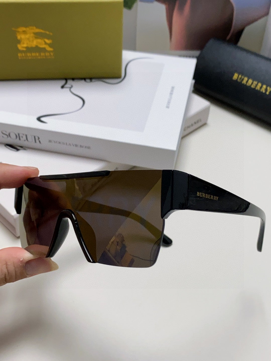 Burberry Fashion Silver Lens Sunglasses for Men & Women - 372323 - detail image 5