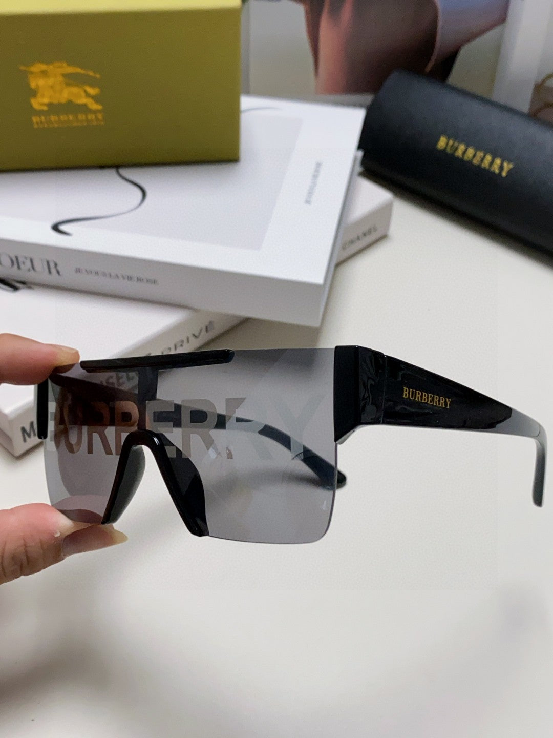Burberry Fashion Silver Lens Sunglasses for Men & Women - 372327 - detail image 5