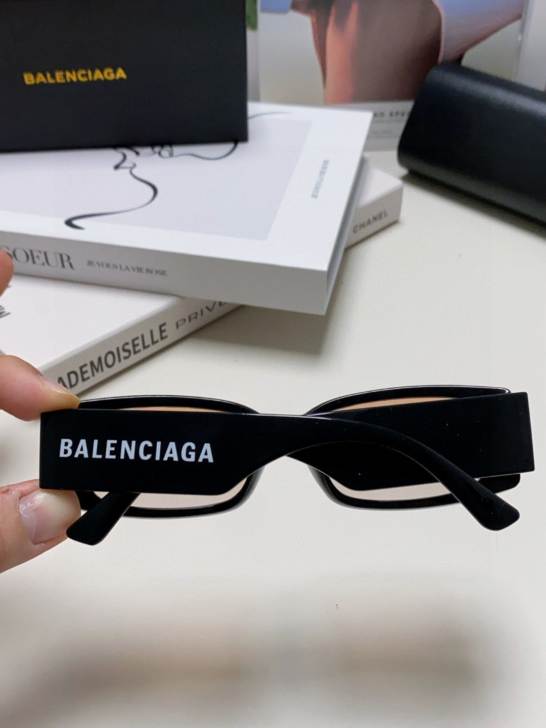 Balenciaga Fashion Silver Lens Sunglasses for Men & Women - 382912 - detail image 4