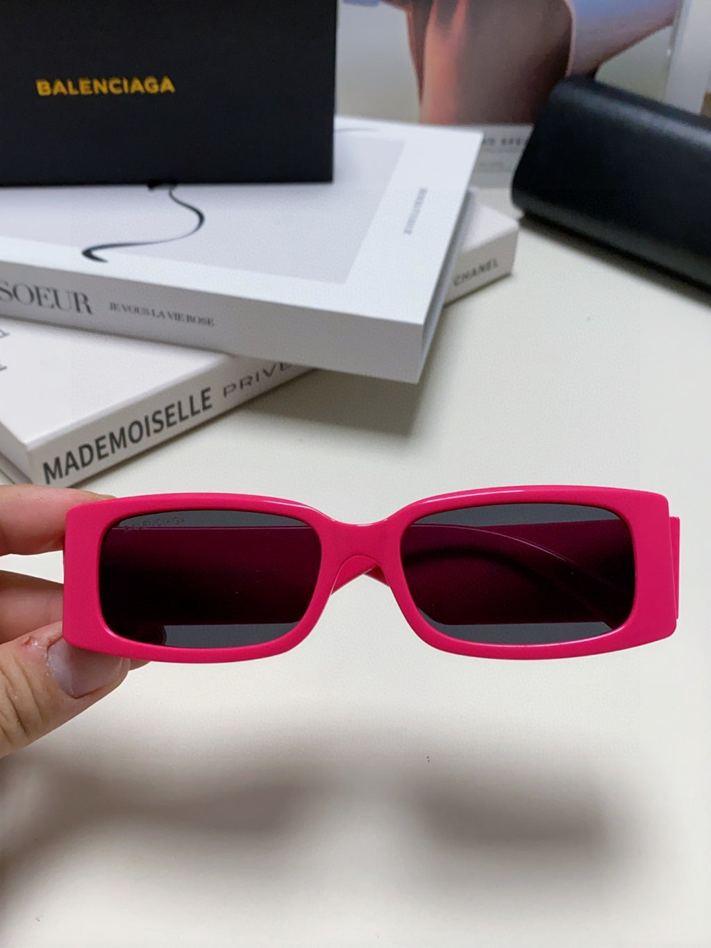 Balenciaga Fashion Purple Lens Sunglasses for Men & Women - detail image 3