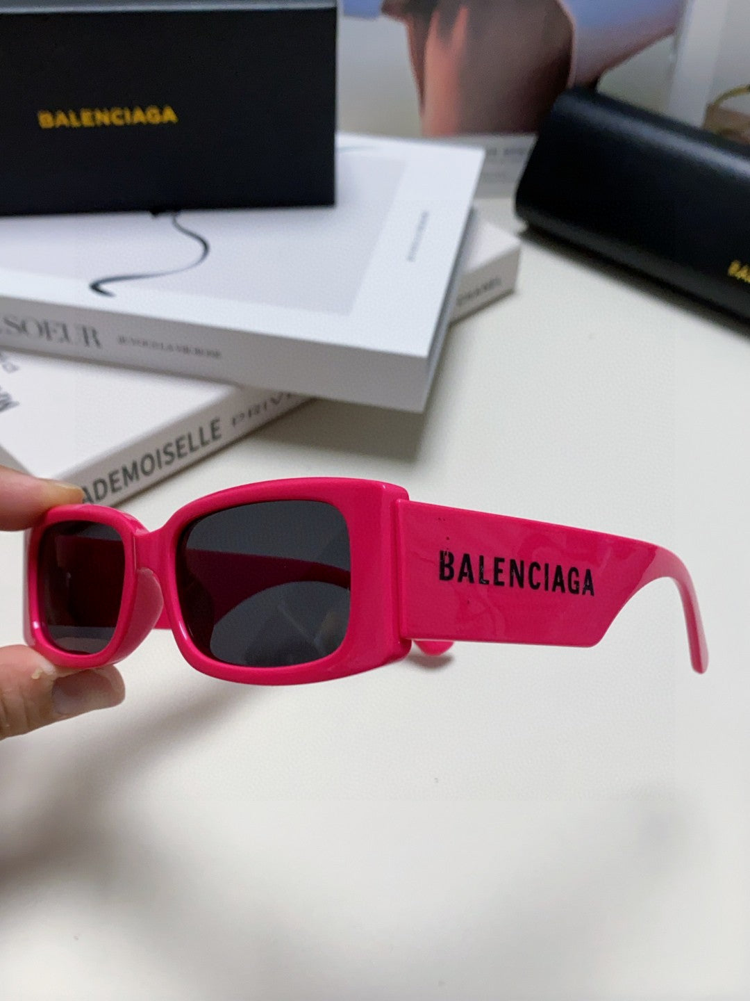 Balenciaga Fashion Purple Lens Sunglasses for Men & Women - detail image 5