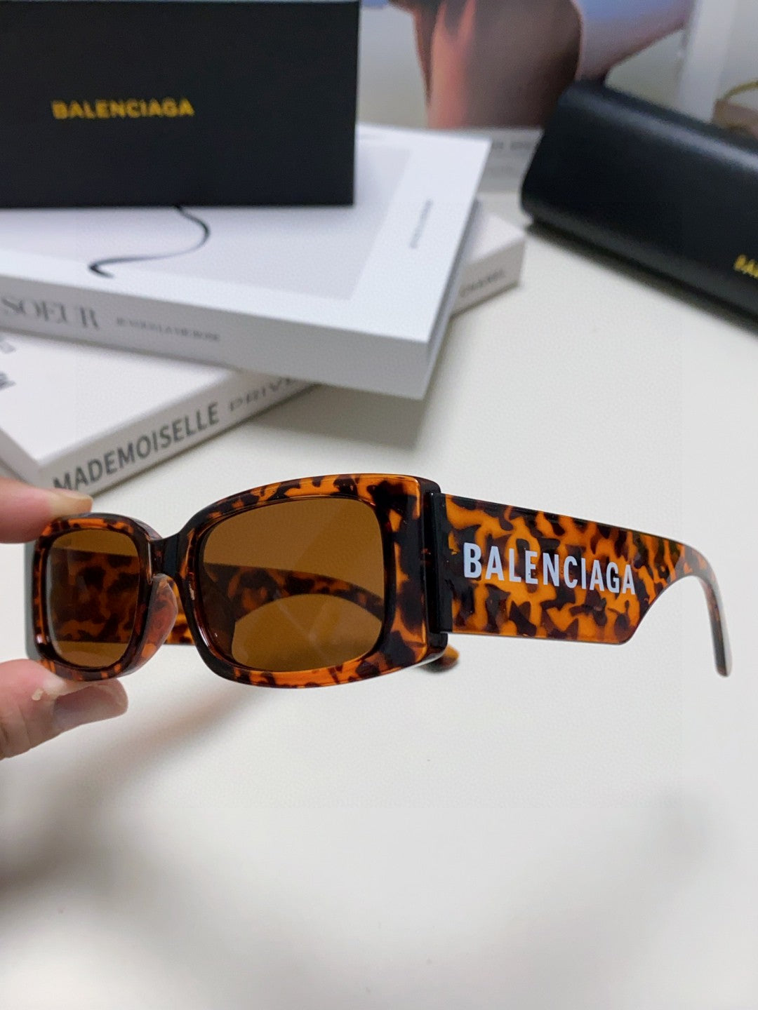 Balenciaga Fashion Brown Lens Sunglasses for Men & Women - 382915 - detail image 5