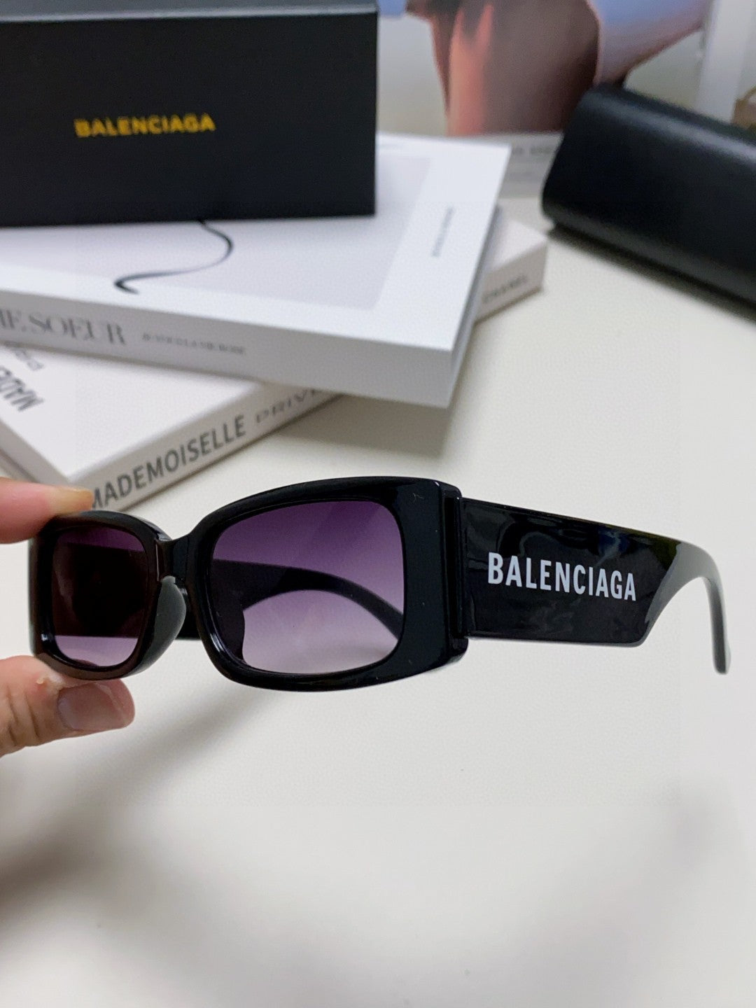 Balenciaga Fashion Silver Lens Sunglasses for Men & Women - 382916 - detail image 5