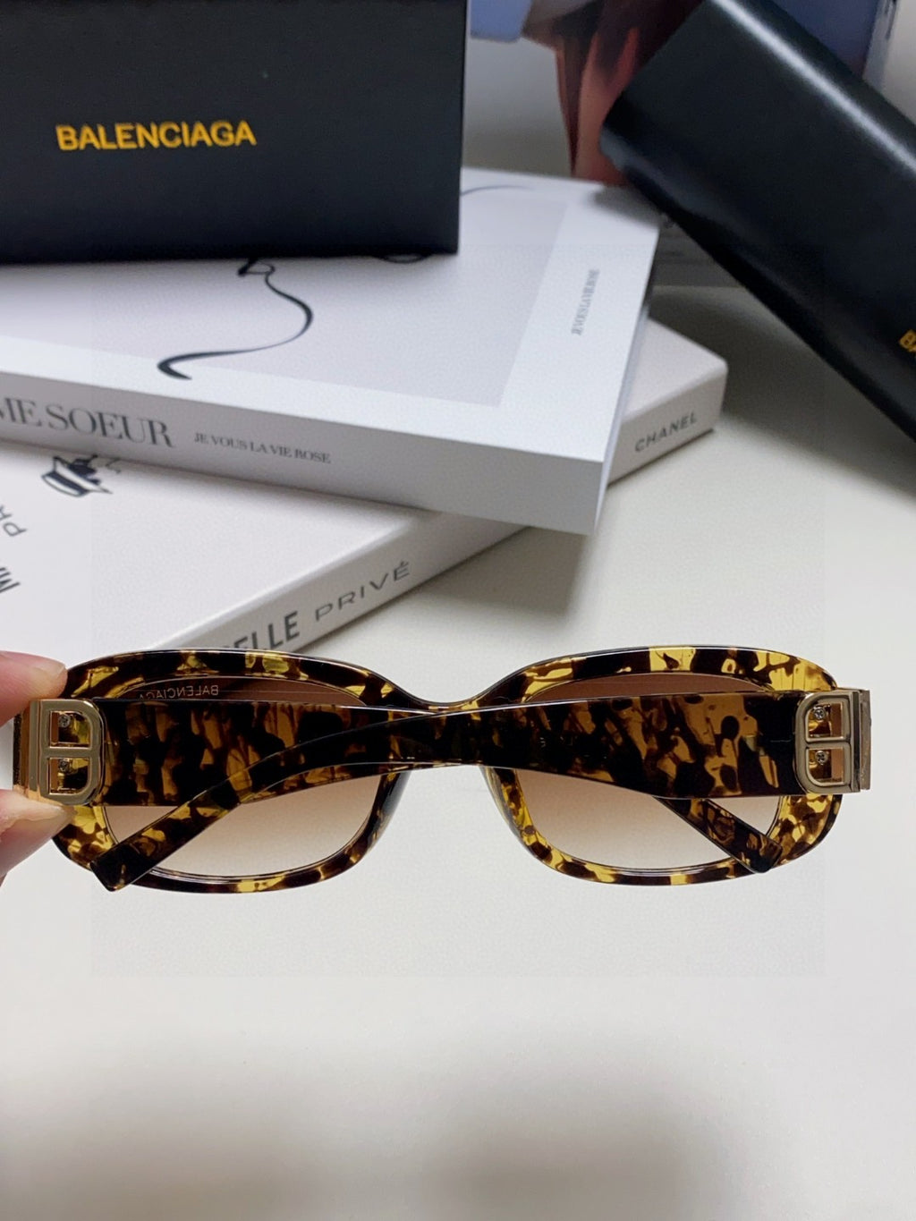 Balenciaga BB0310SK Slim Gray Lens Sunglasses for Men & Women - detail image 4