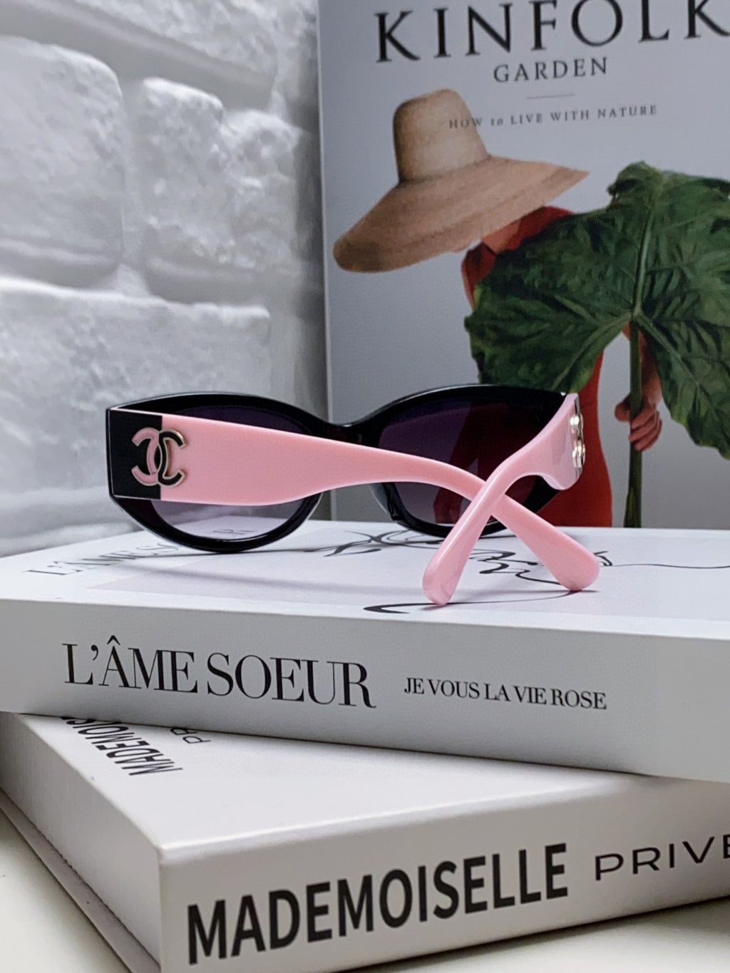 Chanel Oval Gray Lens Sunglasses for Men & Women - detail image 4