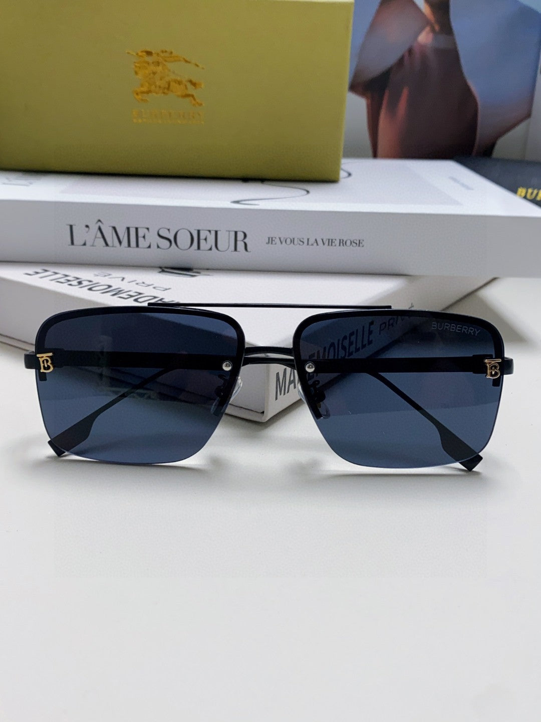Burberry Fashion Blue Lens Sunglasses for Men & Women - 399064 - detail image 6