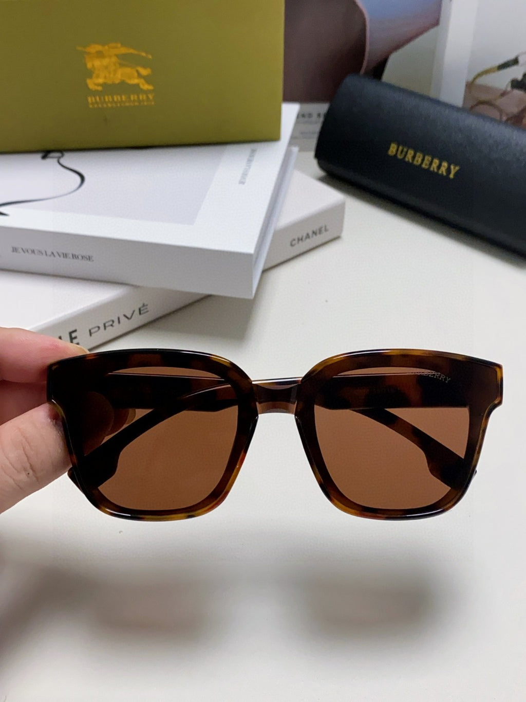 Burberry BE5446 Fashion Red Lens Sunglasses for Men & Women - 399095 - detail image 3