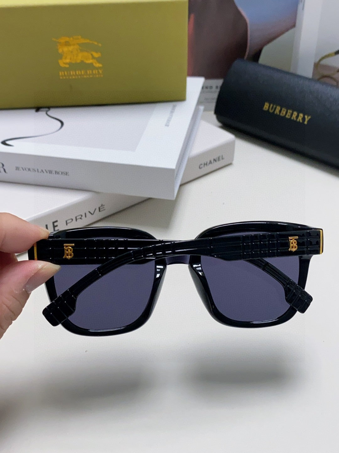 Burberry BE5446 Fashion Blue Lens Sunglasses for Men & Women - 399096 - detail image 3