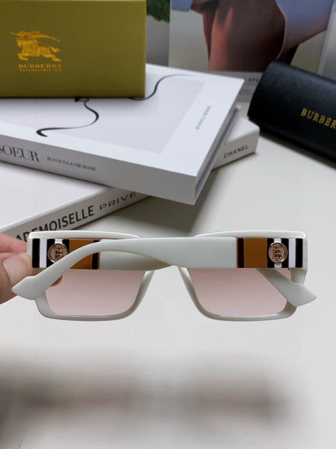Burberry Fashion Gray Lens Sunglasses for Women - detail image 4