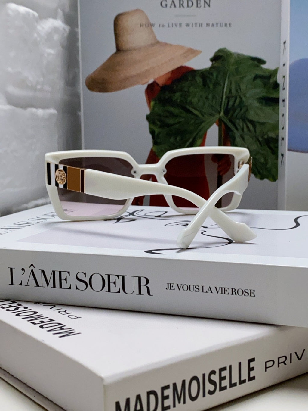 Burberry Fashion Gray Lens Sunglasses for Women - detail image 2