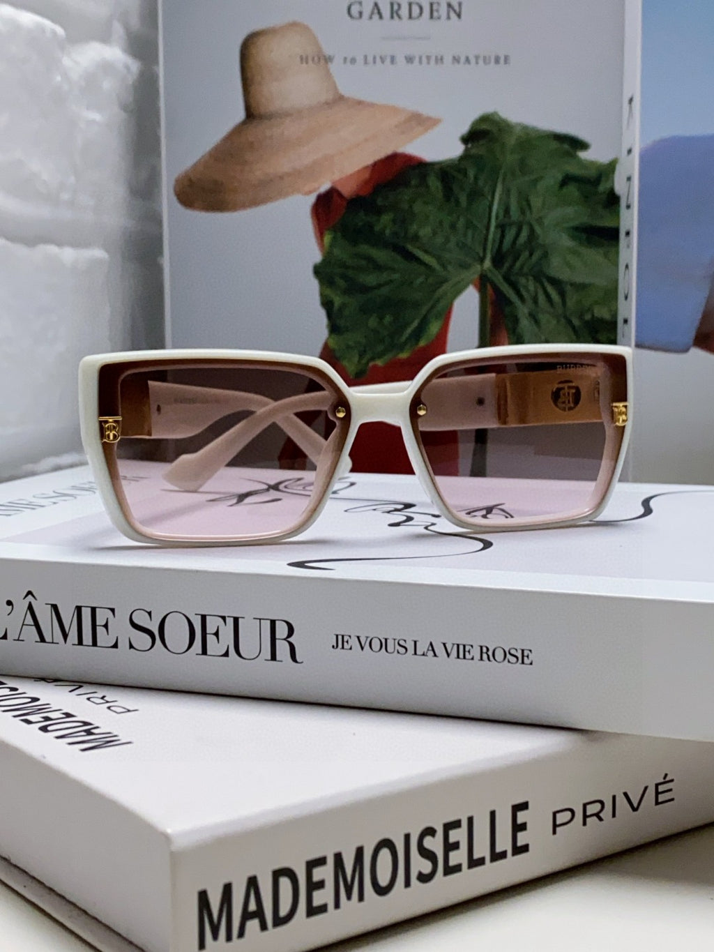 Burberry Fashion Gray Lens Sunglasses for Women