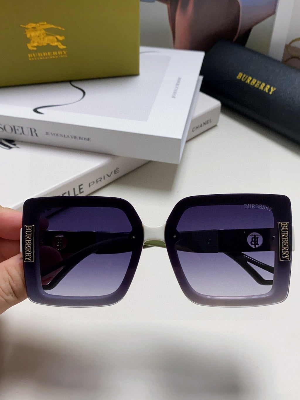 Burberry Fashion Blue Lens Sunglasses for Men & Women - 399100 - detail image 3