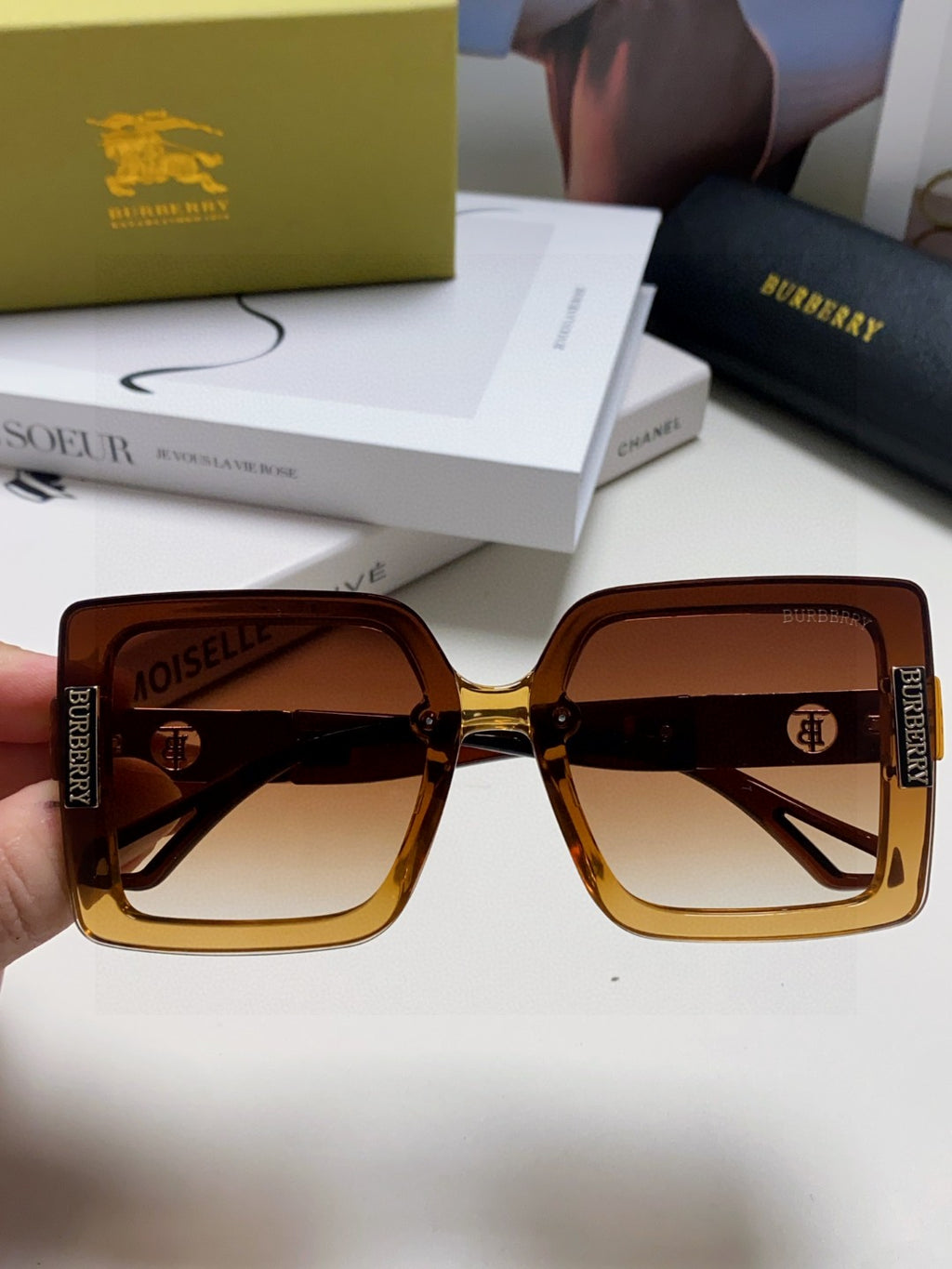 Burberry Fashion Brown Lens Sunglasses for Men & Women - 399101 - detail image 3