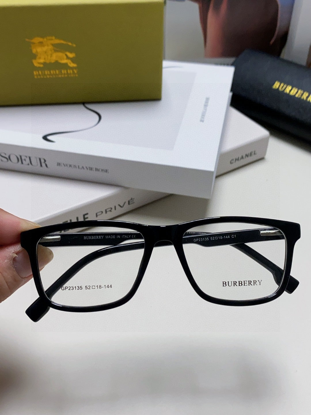 Burberry Fashion Gray Lens Sunglasses for Men - detail image 3