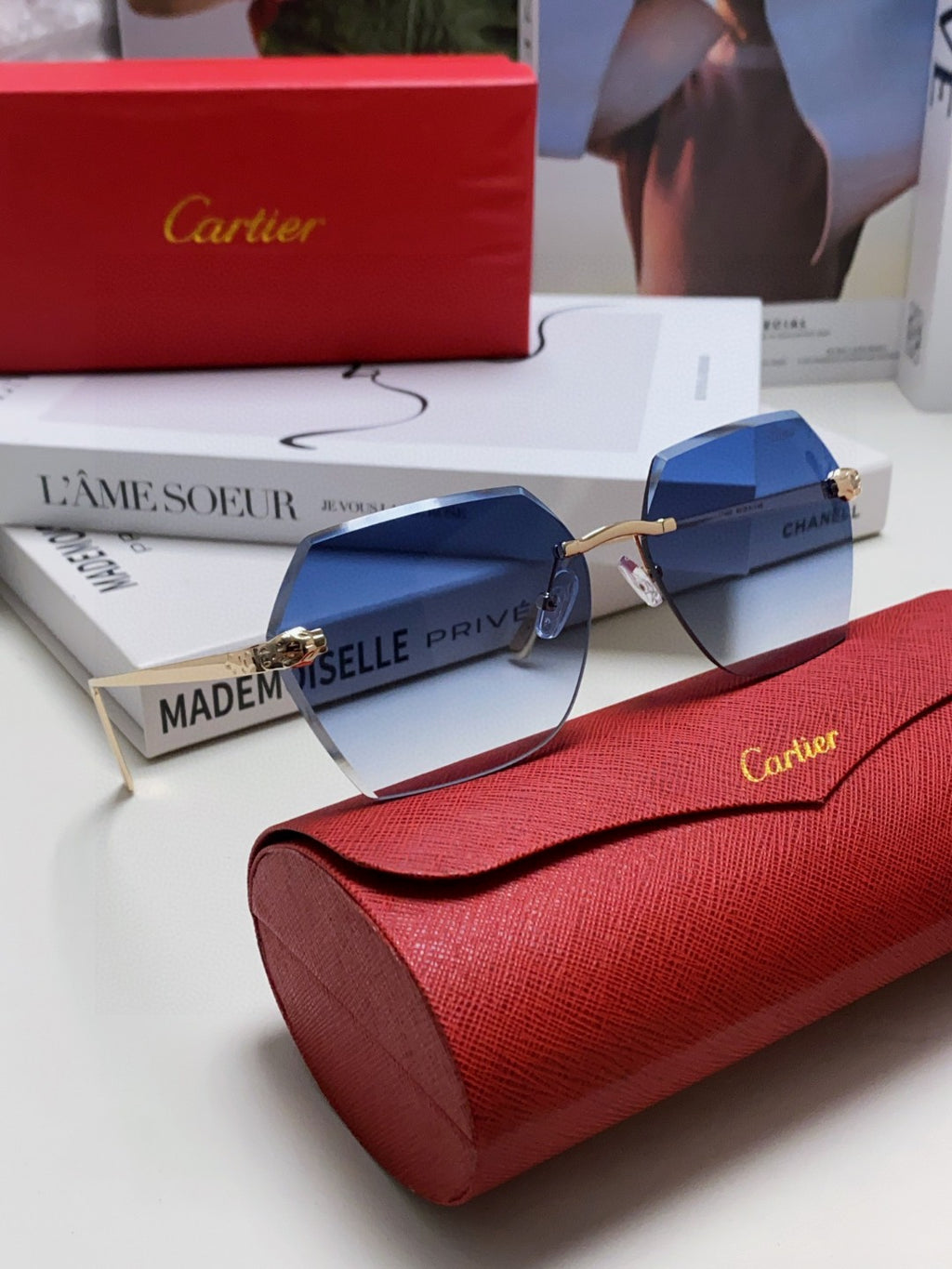 Cartier Photochromic Rimless Blue Lens Sunglasses for Men & Women - 432244 - detail image 6