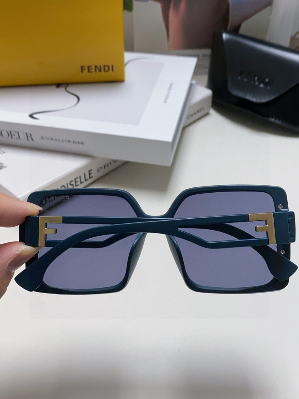 Fendi Fashion Blue Lens Sunglasses for Women - 399286 - detail image 5