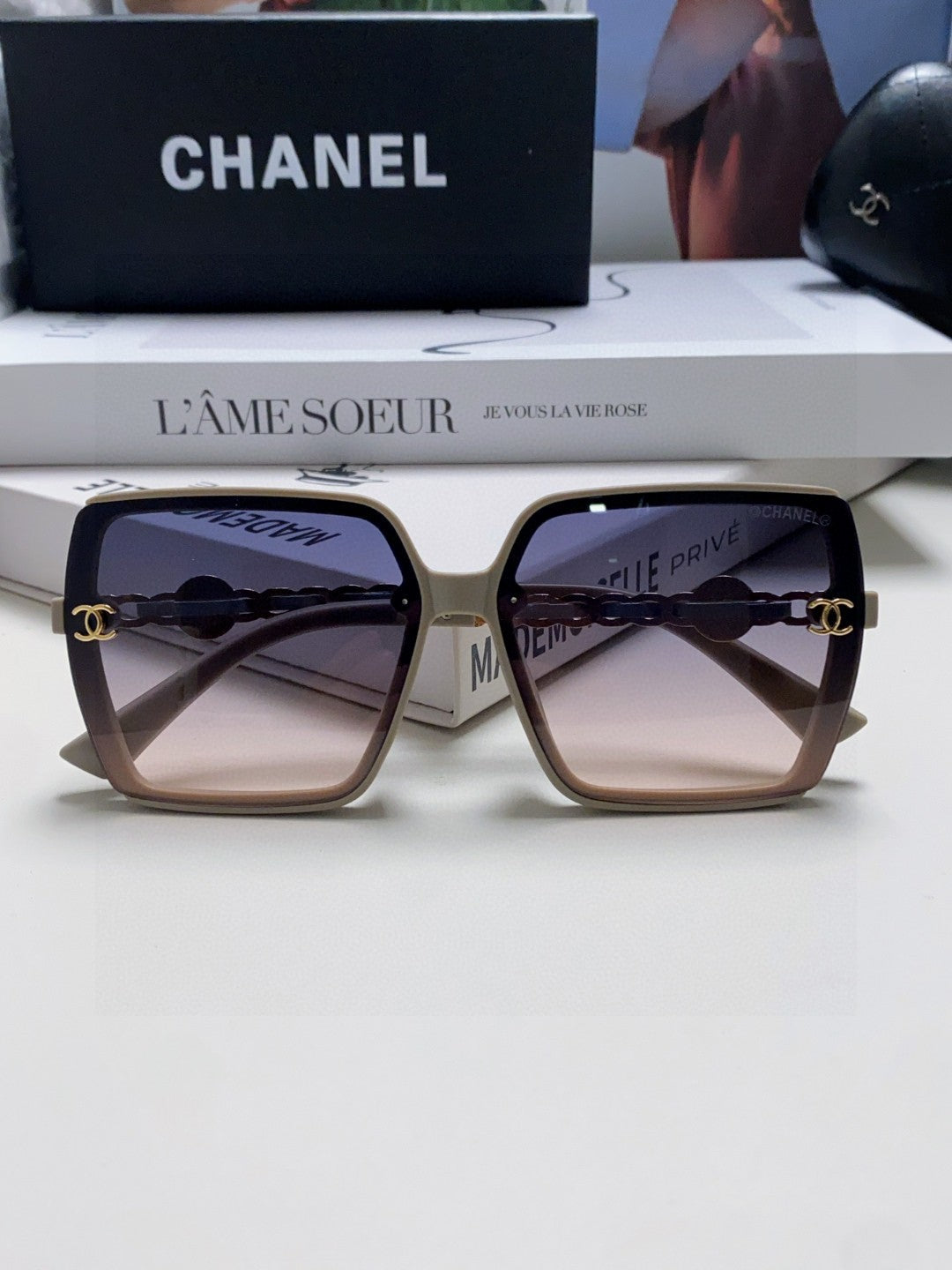 Chanel Polarized Fashion Gray Lens Sunglasses for Women - detail image 6