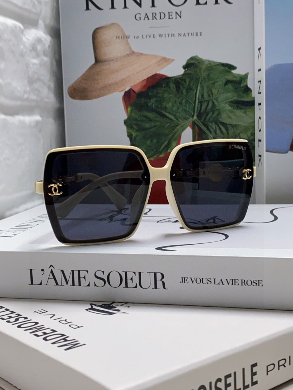 Chanel Polarized Fashion Black Lens Sunglasses for Women - 431674