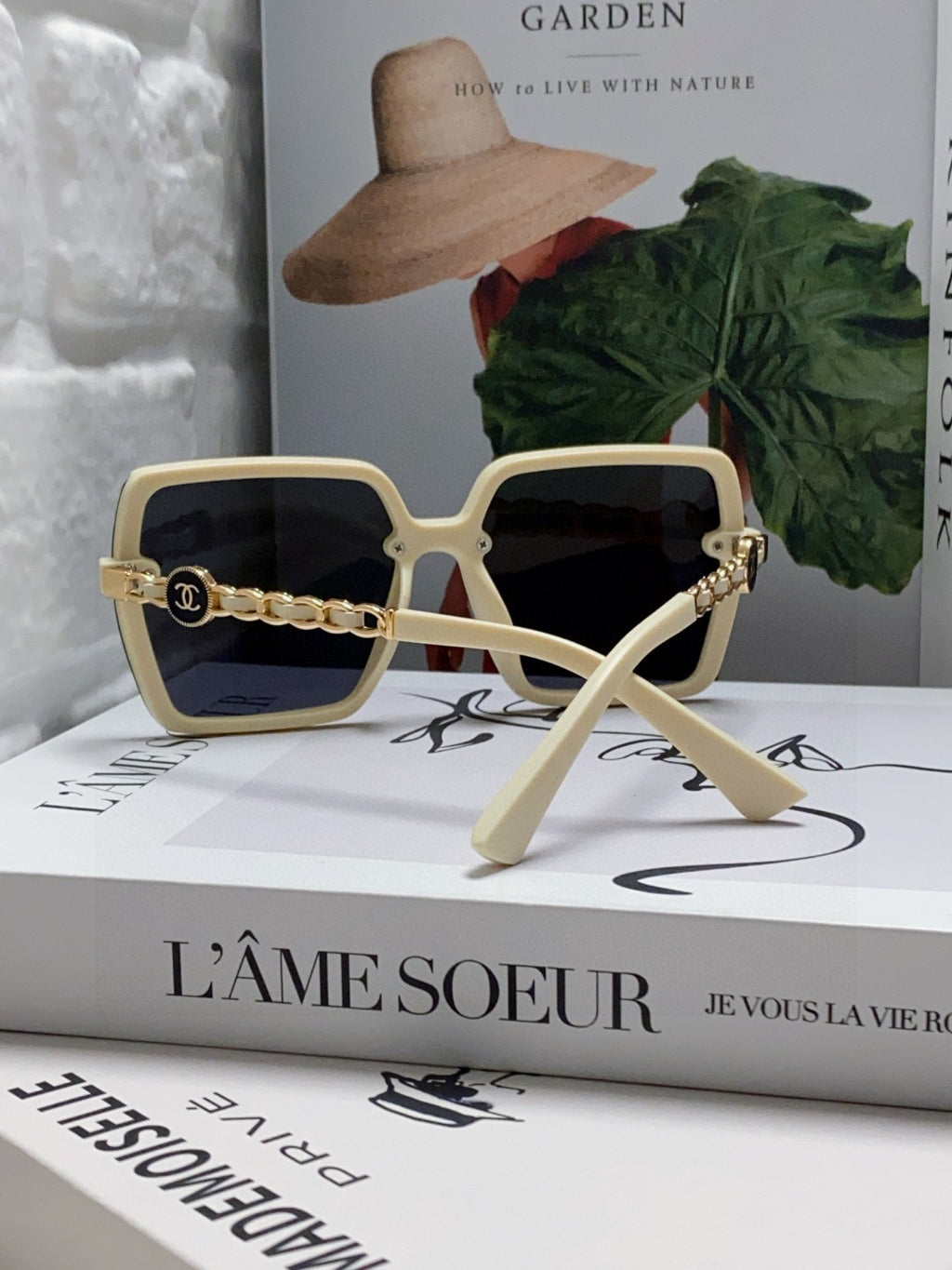 Chanel Polarized Fashion Black Lens Sunglasses for Women - 431674 - detail image 2