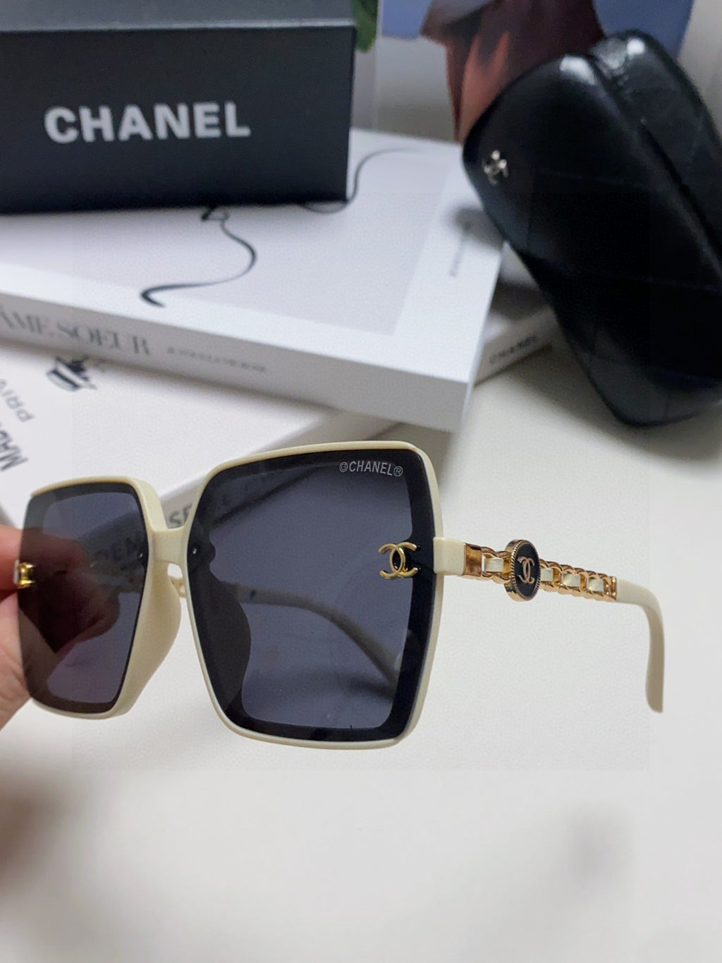 Chanel Polarized Fashion Black Lens Sunglasses for Women - 431674 - detail image 5