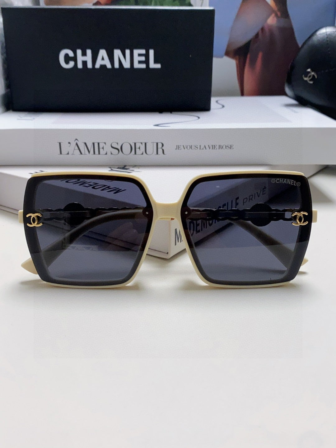 Chanel Polarized Fashion Black Lens Sunglasses for Women - 431674 - detail image 6