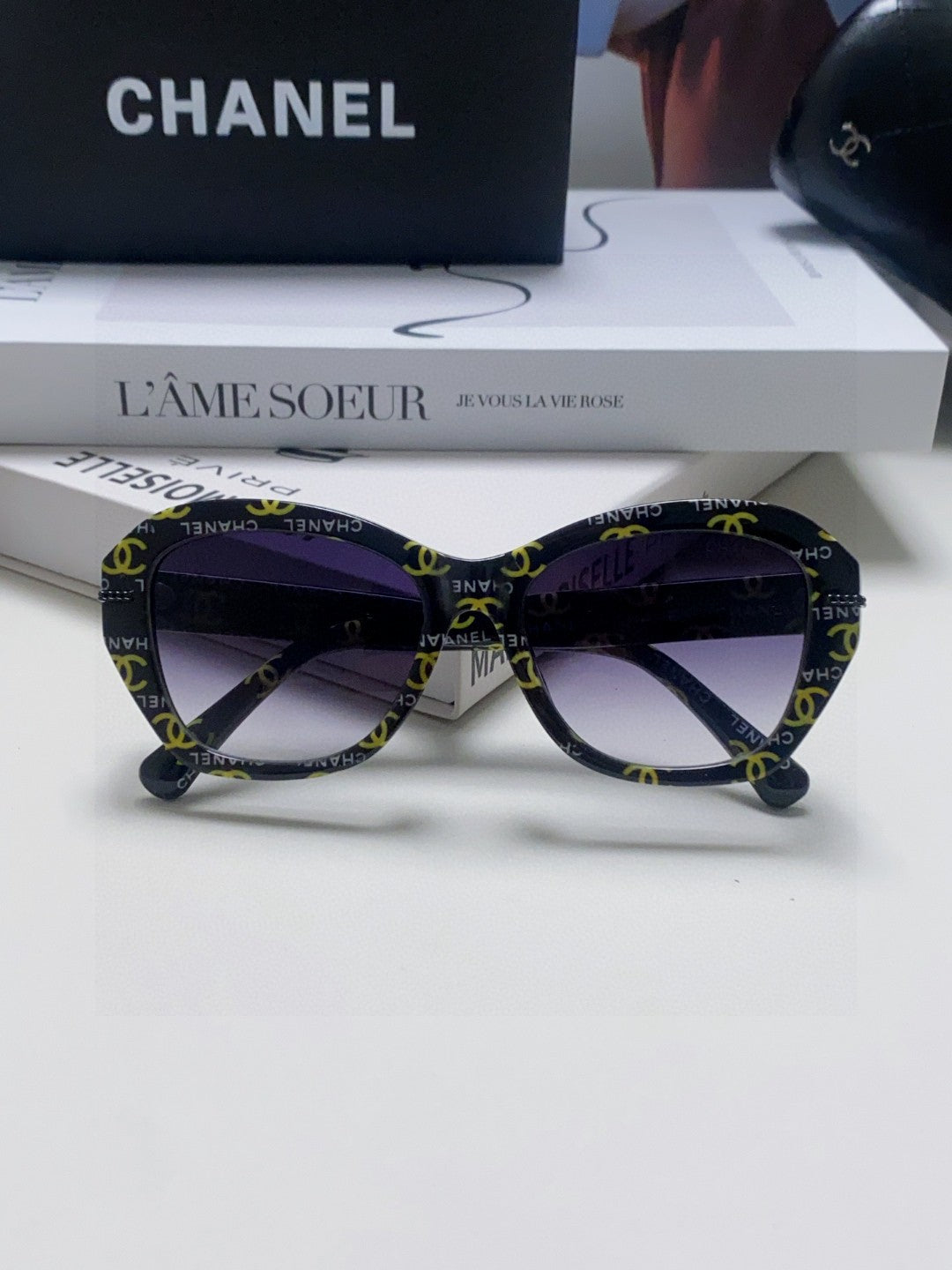 Chanel Fashion Gray Lens Sunglasses for Men & Women - 431676 - detail image 6