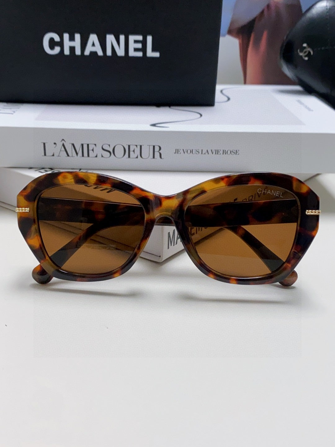 Chanel Fashion Brown Lens Sunglasses for Men & Women - 431678 - detail image 6