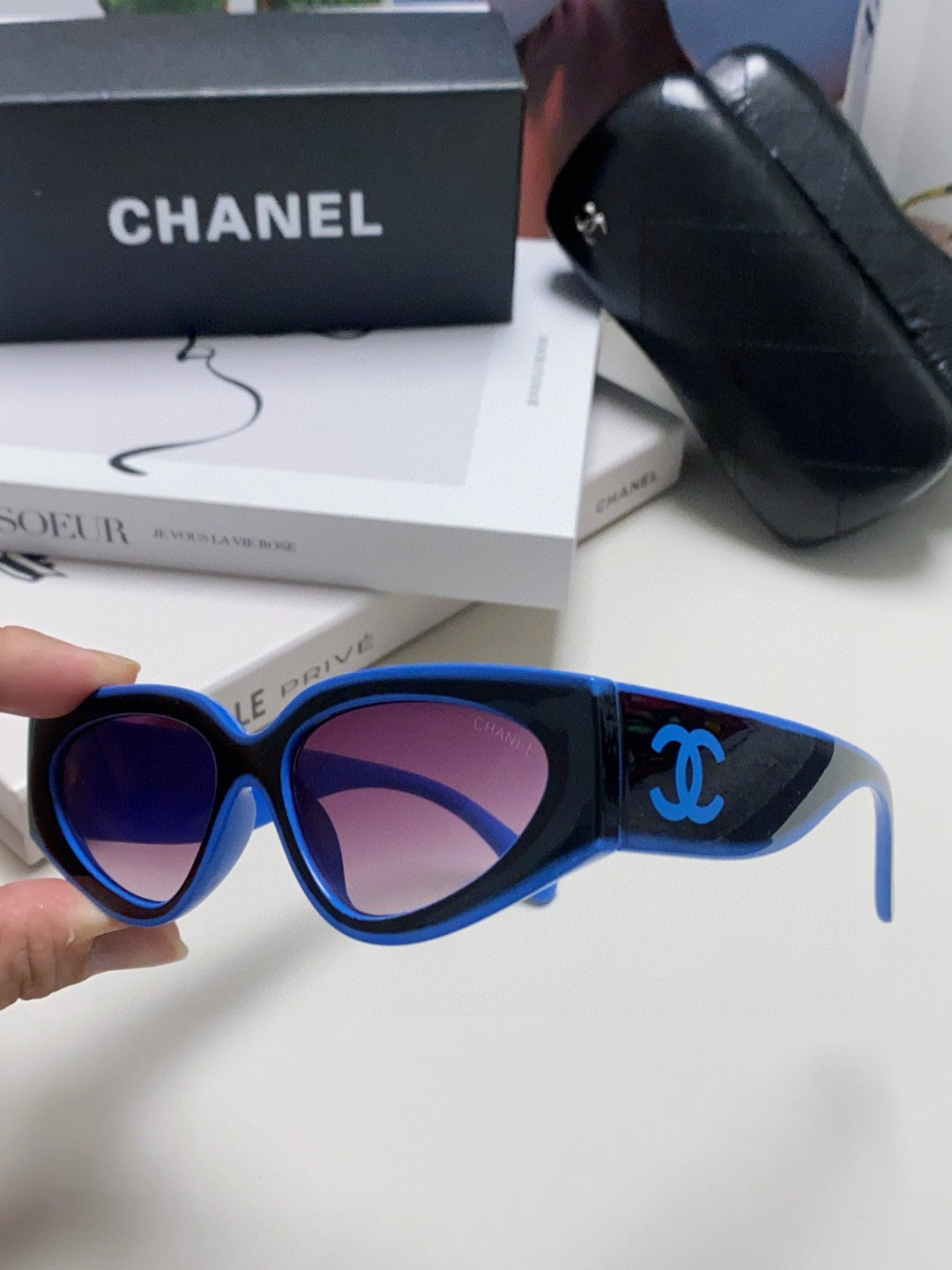 Chanel Cat-Eye Blue Lens Sunglasses for Women - 431682 - detail image 5