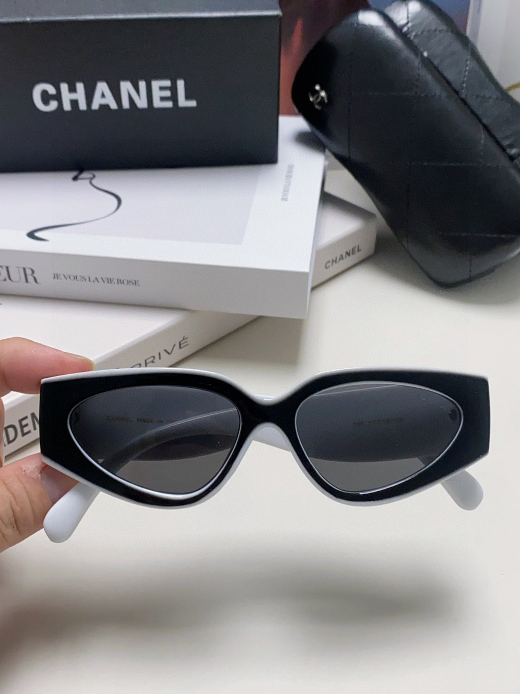 Chanel Cat-Eye Black Lens Sunglasses for Women - detail image 3