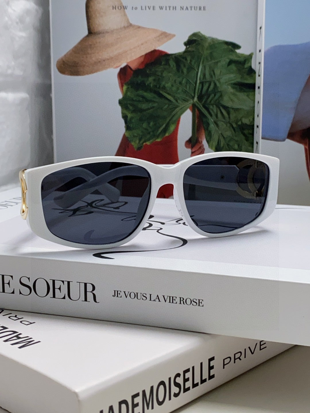 Chanel Metal Fashion Blue Lens Sunglasses for Men & Women