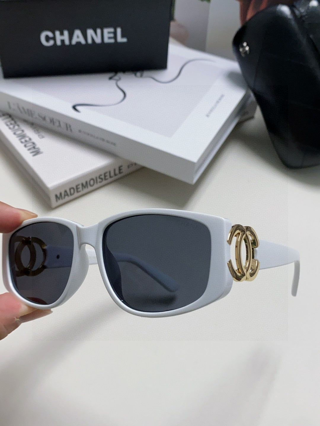 Chanel Metal Fashion Blue Lens Sunglasses for Men & Women - detail image 5