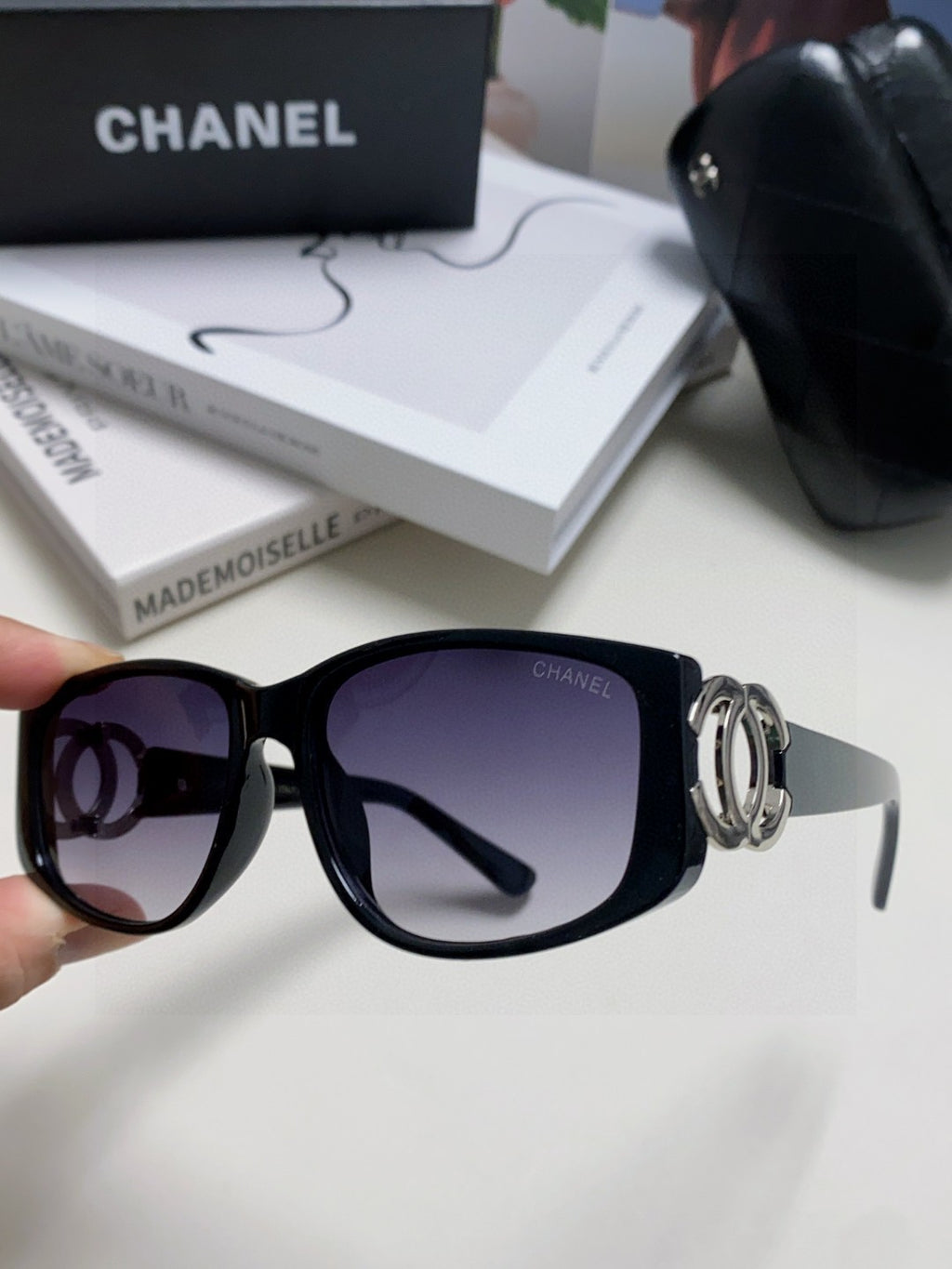 Chanel Metal Fashion Silver Lens Sunglasses for Men & Women - 431687 - detail image 5