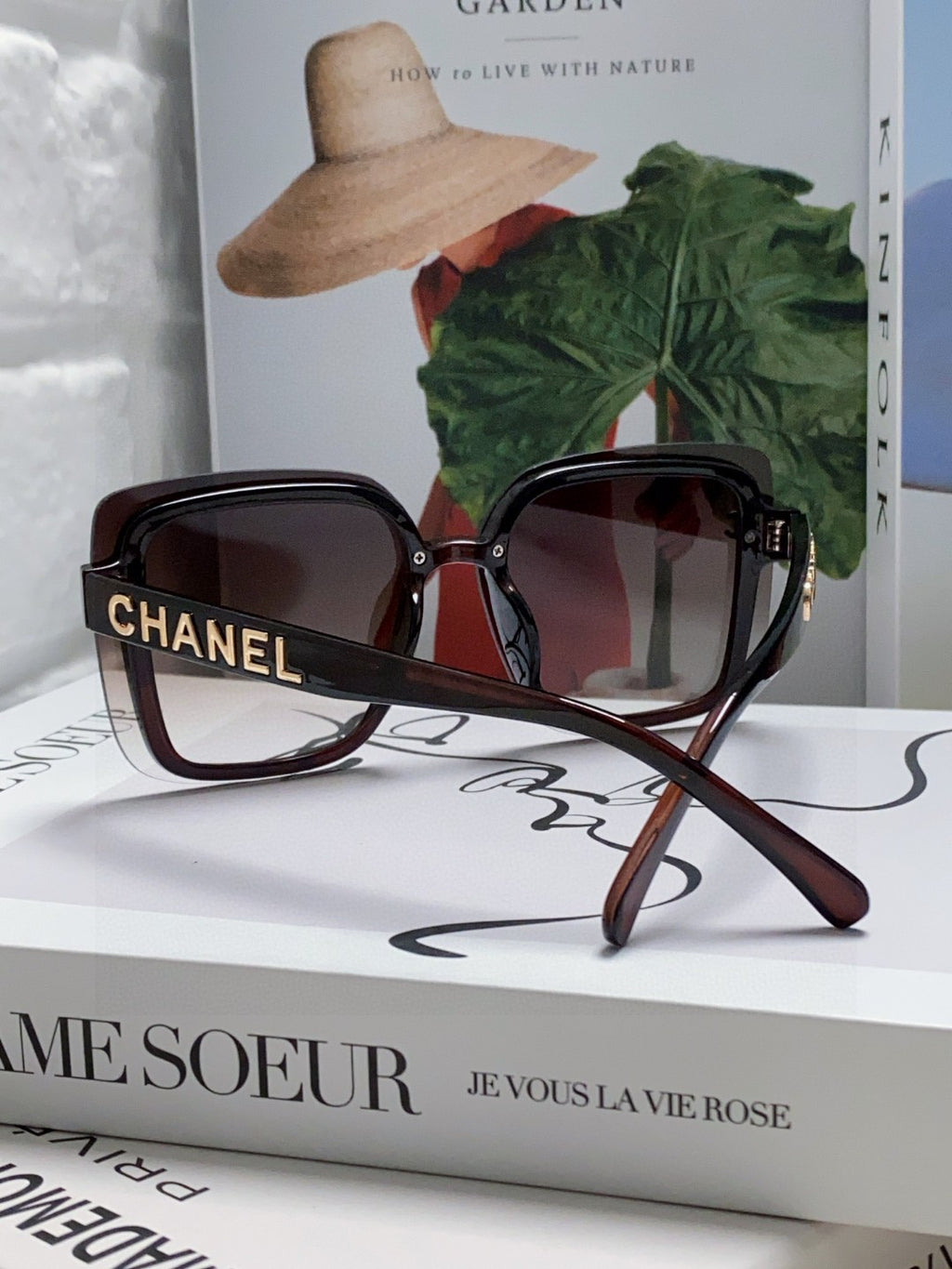 Chanel Fashion Red Lens Sunglasses for Men & Women - 431689 - detail image 2