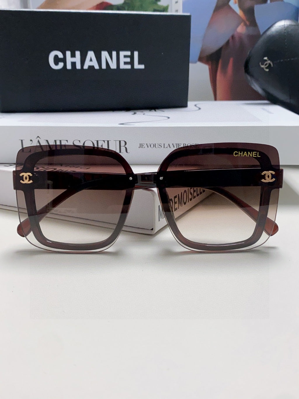 Chanel Fashion Red Lens Sunglasses for Men & Women - 431689 - detail image 6