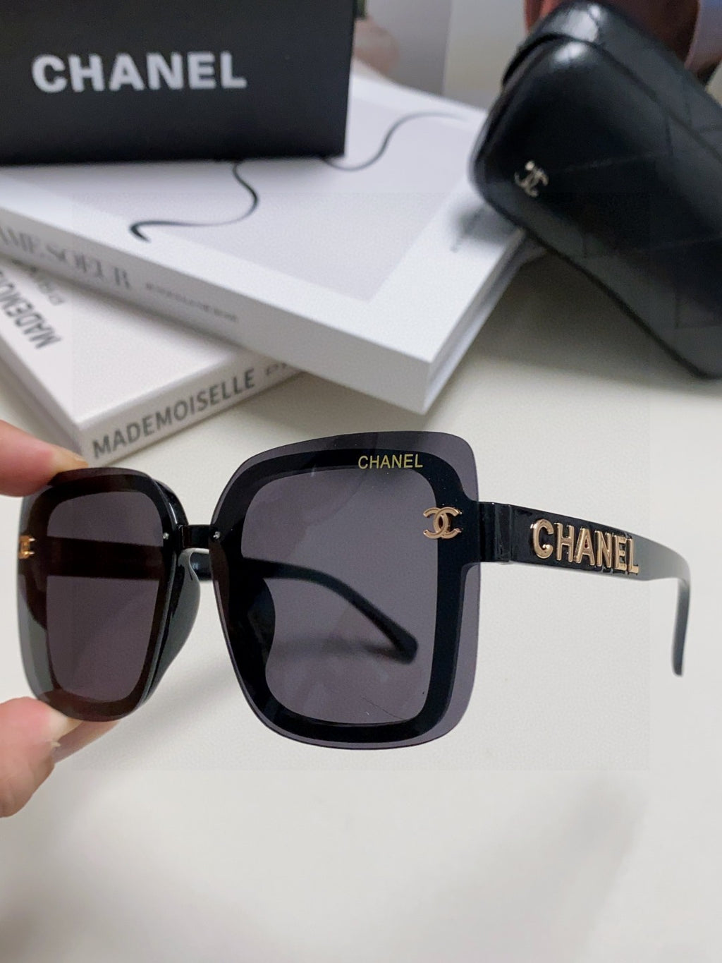 Chanel Fashion Gray Lens Sunglasses for Men & Women - 431690 - detail image 5